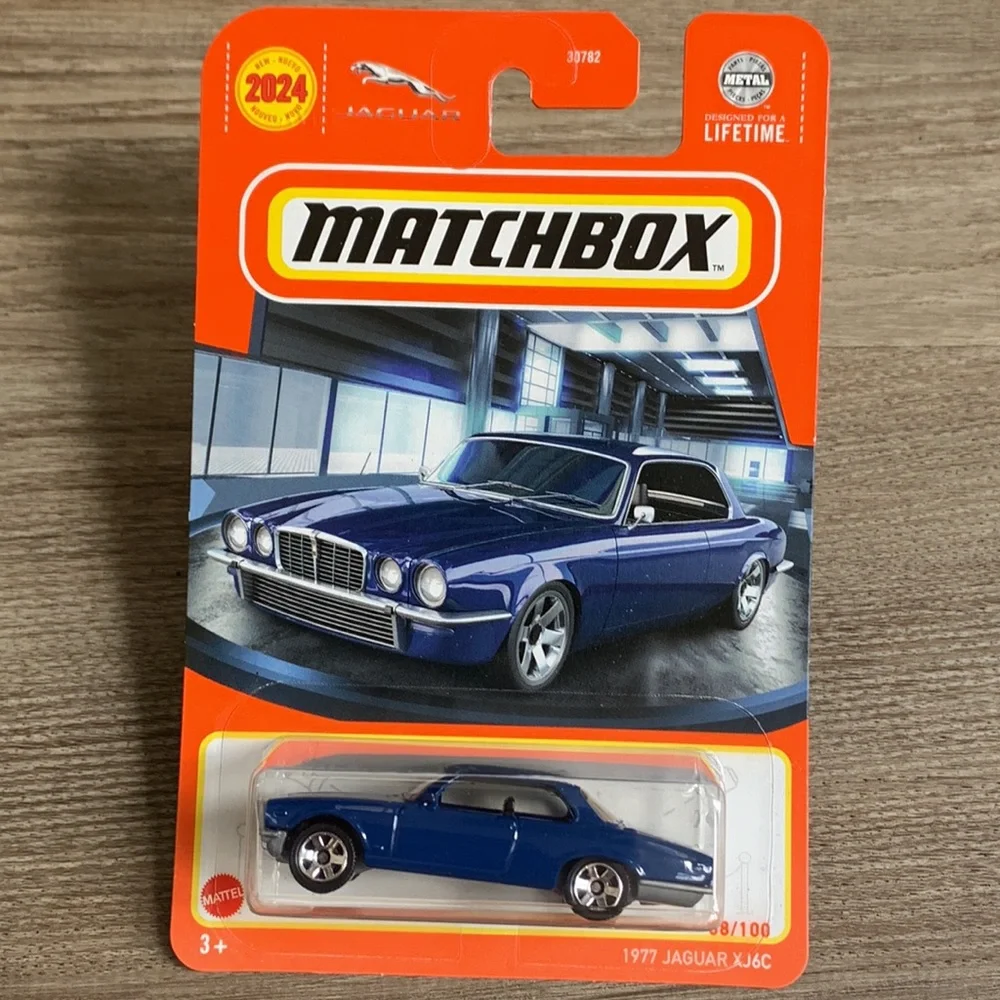 1977 Jaguar XJ6C Matchbox 70s Blue Car HVK98 MBX Showroom Edition Mattel 2024 🆕